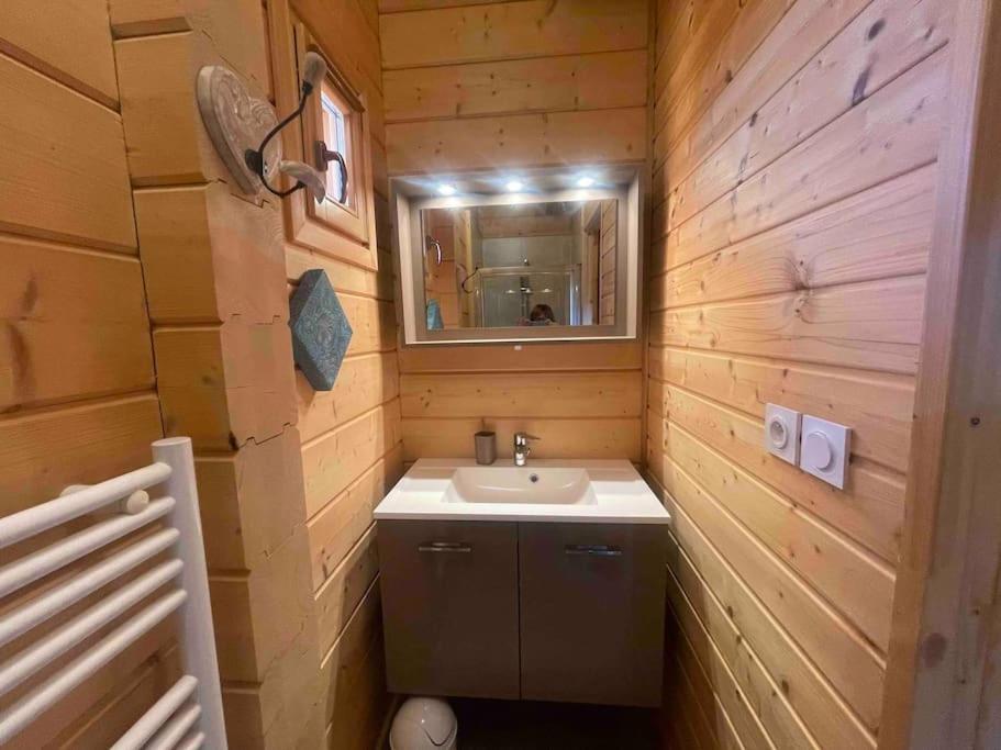 La Joue Du Loup Bord Des Pistes - En Bois De Charme Pour 10 Personnes